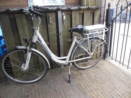 Elektrische dames fiets   ( stella ) lage instap, Fietsen en Brommers, Fietsen | Dames | Damesfietsen, Gebruikt, Batavus, (Extra) lage instap