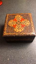 Decoratief handbeschilderd houten doosje zie omschrijving, Ophalen