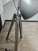 Stoere Tripod Lamp, Huis en Inrichting, Lampen | Vloerlampen, Ophalen, 100 tot 150 cm, Zo goed als nieuw, Metaal