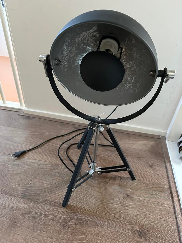 Tafellamp zilver zon industrial VANDEHEG silver sun, Ophalen, Zo goed als nieuw