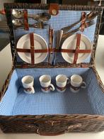 NIEUW Grote picknick mand met servies en echt bestek (50x40), Ophalen of Verzenden, Zo goed als nieuw