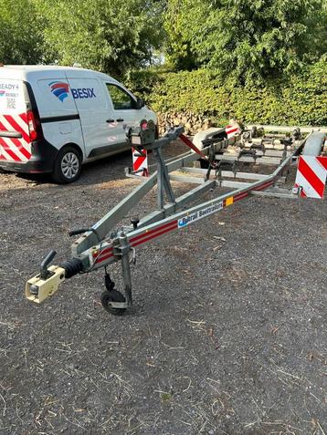 Boottrailer beschikbaar voor biedingen