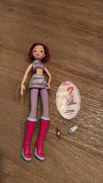 Winx club Tecna schoolgirl pop, Kinderen en Baby's, Speelgoed | Poppen, Ophalen of Verzenden, Zo goed als nieuw, Overige typen