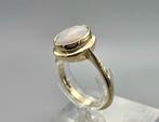Gouden Vintage ring met edelsteen opaal. 2025/425., Overige kleuren, ., Ophalen of Verzenden, Zo goed als nieuw