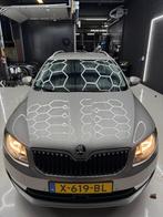 Skoda Octavia 1.6 TDI 81KW Comdi DSG 2016, Auto's, Zwart, 26 km/l, Particulier, 125 €/maand