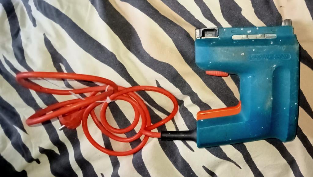 Electrische tacker Bosch, Ophalen of Verzenden, Gebruikt