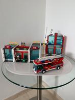 Set 7208 Lego: Brandweerkazerne compleet met doos, Ophalen of Verzenden, Zo goed als nieuw