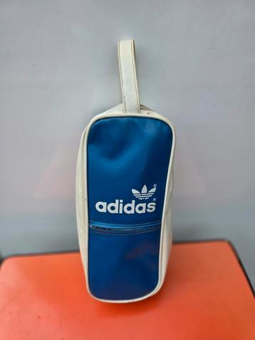 Vintage Adidas Schoentasje Blauw/Wit beschikbaar voor biedingen