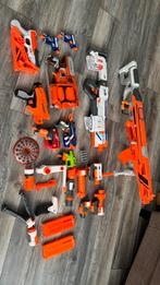 Grote Nerf collectie met veel accessoires!, Kinderen en Baby's, Speelgoed | Buiten | Actiespeelgoed, Ophalen, Zo goed als nieuw