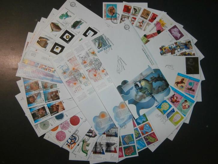 fdc's nederland jaargang  2011, Postzegels en Munten, Postzegels | Eerstedagenveloppen, Onbeschreven, Nederland, Ophalen of Verzenden