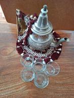 Marokkaanse zilverkleurige ijzeren theepot met toebehoren, Huis en Inrichting, Keuken | Servies, Overige materialen, Gebruikt