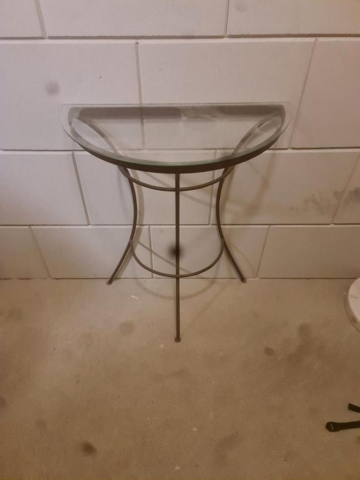 Glazen wandtafel met metalen frame, Huis en Inrichting, Tafels | Sidetables, Ophalen