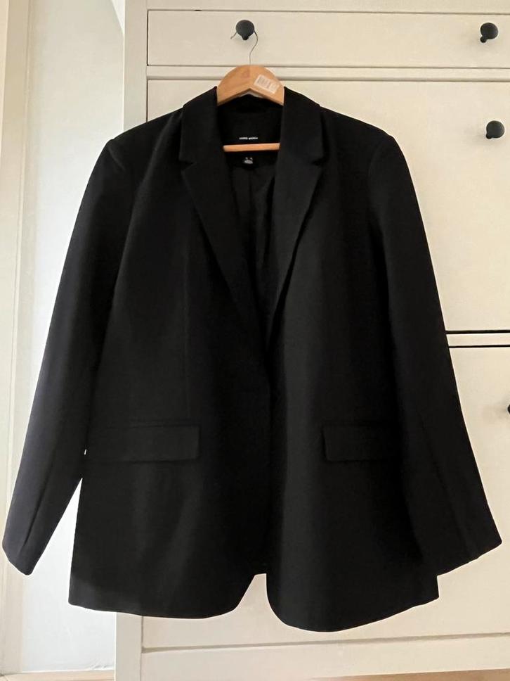 Zwart colbert van Vero Moda – maat 42, Kleding | Heren, Kostuums en Colberts, Zo goed als nieuw, Zwart, Ophalen of Verzenden
