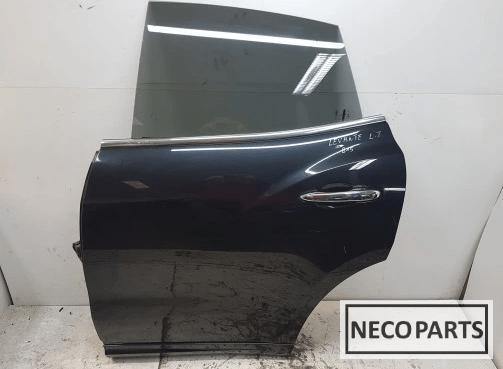 MASERATI LEVANTE ACHTERDEUR LINKS ORIGINEEL KLEUR  815, Auto-onderdelen, Interieur en Bekleding, Maserati, Gebruikt, Ophalen of Verzenden