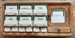 Vintage retro keukenkastje met originele voorraadbakjes, Antiek en Kunst, Ophalen of Verzenden