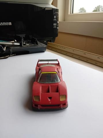 Omgebouwd Burago model van een Ferrari F40. beschikbaar voor biedingen