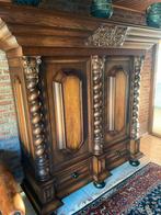 Antieke kast met gedraaide zuilen, Antiek en Kunst, Antiek | Meubels | Kasten, Ophalen