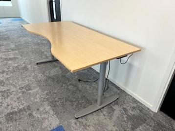 Elektrisch Kinnarps Bureau180x90xH62-85cm met kabelgoot,30st - afbeelding 4