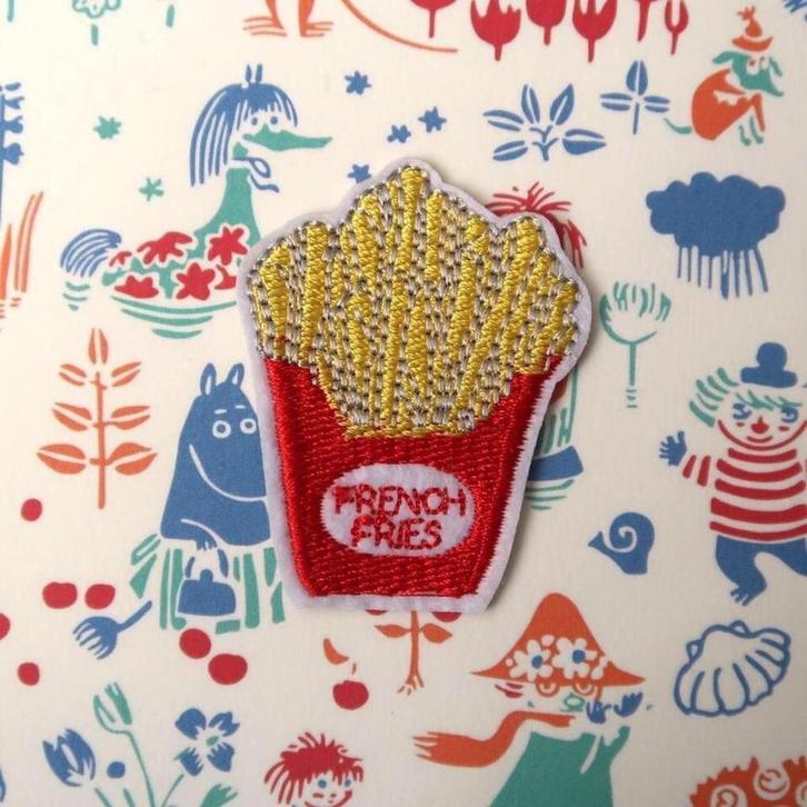 Franse Frietjes opstrijk plaatje patch badge applicatie, Hobby en Vrije tijd, Kledingapplicaties en Hotfix, Nieuw, Overige applicaties