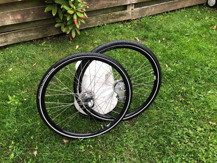 :Set Wielen 28 inch achterwiel 3 NEXUS versne. rollerbrake, Fietsen en Brommers, Fietsonderdelen, Gebruikt, Algemeen, Wiel, Ophalen of Verzenden