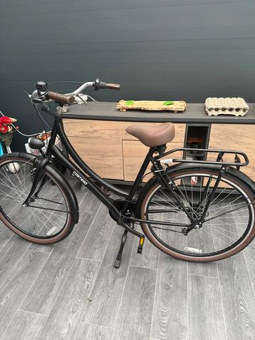 Nieuwe damesfiets 28 inch met voorzitje beschikbaar voor biedingen