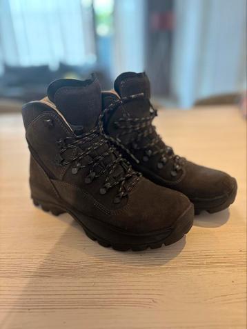 Wandelschoenen Wildebeast beschikbaar voor biedingen