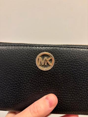 Michael Kors Zwarte Portemonnee beschikbaar voor biedingen