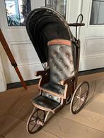 Antieke poppen wagen, Verzamelen, Poppen, Ophalen of Verzenden, Gebruikt, Pop