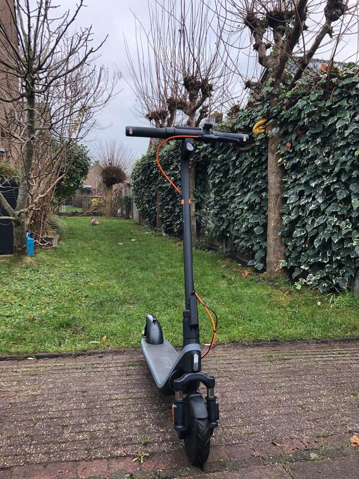 SEGWAY Ninebot E2 Elektrische Step - Zwart, Fietsen en Brommers, Steps, Gebruikt, Elektrische step (E-scooter), Ophalen