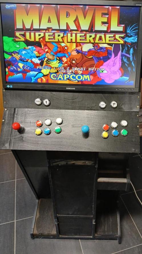 arcade kast met 27inch scherm! + 8800 games 2 players, Verzamelen, Automaten | Overige, Gebruikt, Ophalen