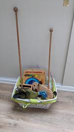 Rieten mand (nieuw) met houten speelgoed voor dreumes/peuter, Ophalen, Gebruikt, Overige typen