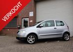 Volkswagen Fox 1.4 Trendline NAP 3e eigenaar APK, Voorwielaandrijving, Gebruikt, Zwart, 4 cilinders