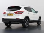 Nissan Qashqai 1.6 N-Connecta | Trekhaak | Panoramadak | Nav, Voorwielaandrijving, 65 €/maand, Gebruikt, 4 cilinders