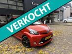 Toyota Aygo 1.0 VVT-i Dynamic Orange, Euro 5, Gebruikt, Overige kleuren, 4 stoelen