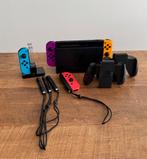 Nintendo switch, Spelcomputers en Games, Spelcomputers | Nintendo Switch, Ophalen, Zo goed als nieuw, Met 3 controllers of meer