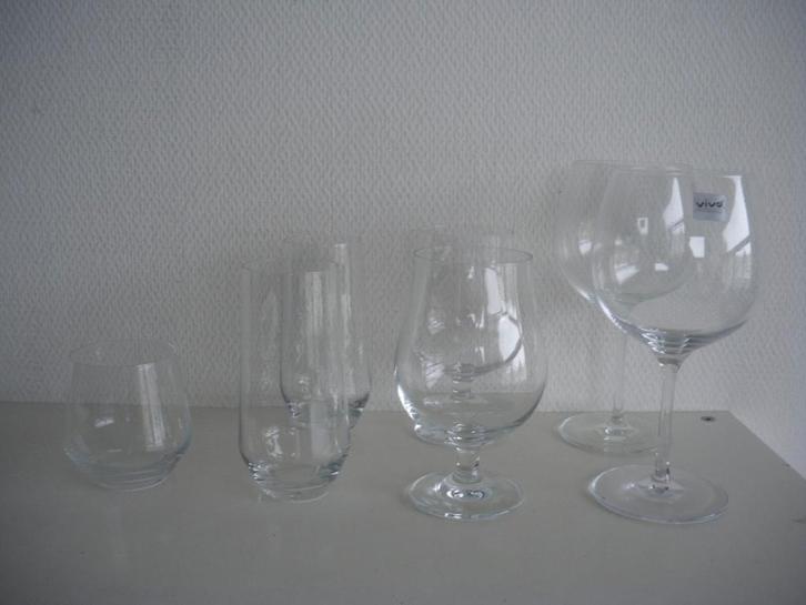 Vivo  glazen van Villeroy & Boch Group, Huis en Inrichting, Keuken | Servies, Zo goed als nieuw, Bord(en), Wedgwood, Aardewerk