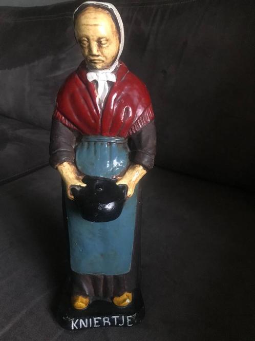 Beeld Kniertje vintage Paridur Gips met kunsthars., Verzamelen, Beelden en Beeldjes, Zo goed als nieuw, Mens, Ophalen of Verzenden