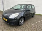 Renault Twingo 1.2 Authentique Airco Riem vervangen NL-Auto, Auto's, Renault, Voorwielaandrijving, Gebruikt, Zwart, 4 cilinders
