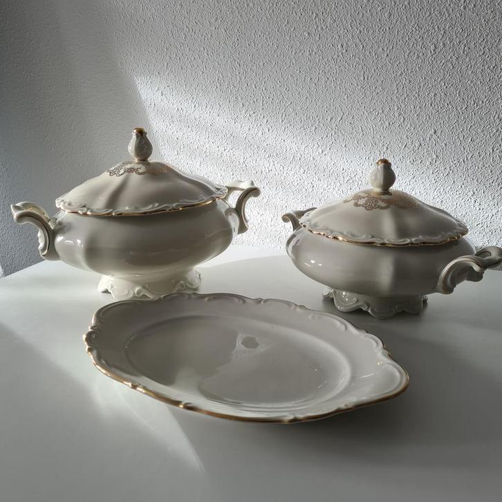 Porseleinen soep terrine / schaal plus serveerschaal, Antiek en Kunst, Antiek | Servies los, Ophalen of Verzenden