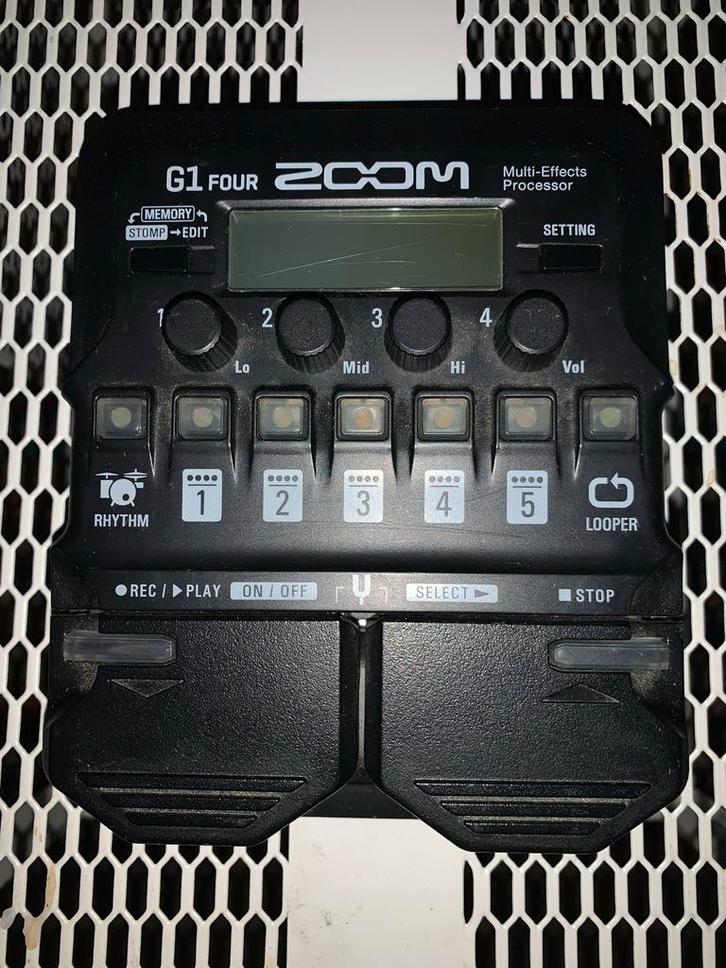 Zoom Effectpedaal met Looper, Drums & Adapter, Muziek en Instrumenten, Effecten, Gebruikt, Multi-effect, Ophalen of Verzenden