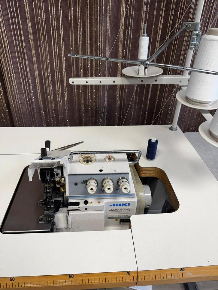 Naaimachines, Hobby en Vrije tijd, Naaimachines en Toebehoren, Zo goed als nieuw, Naaimachine, Overige merken, Ophalen of Verzenden