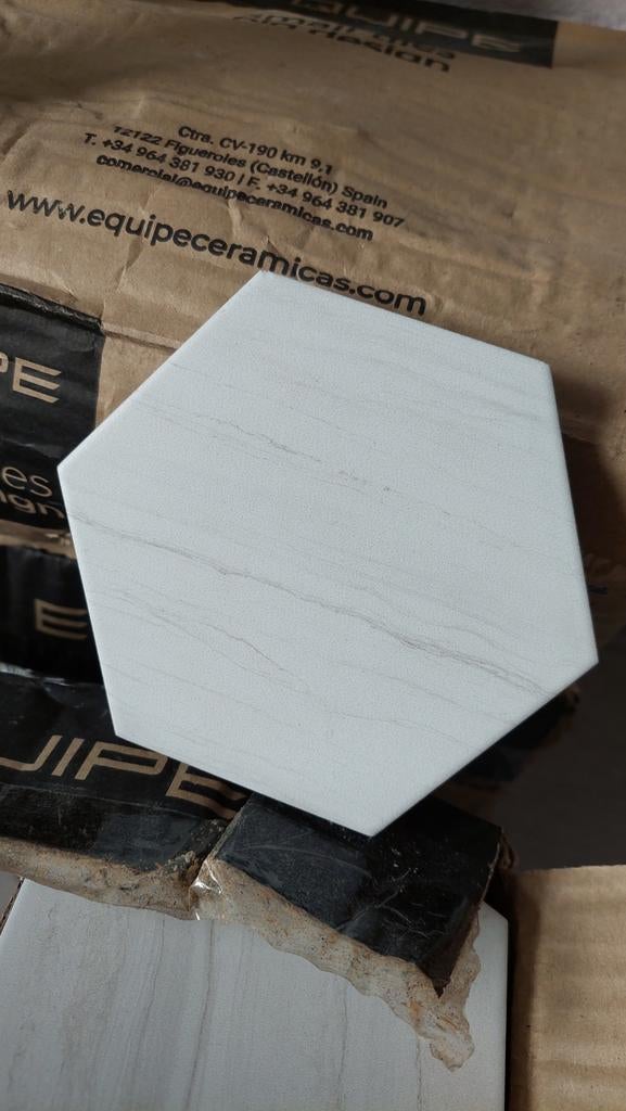 4 dozen hexagon tegels marmerlook wit/grijs, Doe-het-zelf en Verbouw, Tegels, Ophalen, Nieuw, Minder dan 20 cm, Minder dan 20 cm