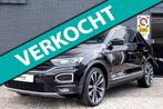 Volkswagen T-Roc 1.5 TSI Sport | Virtual | ACC | Drive Mode, Electronic Stability Program (ESP), 4 cilinders, 150 pk, Leder en Stof