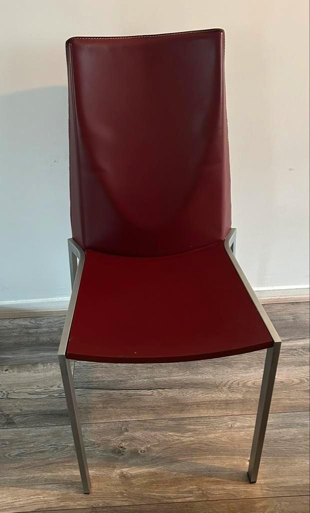 4 Strakke Rode Eetkamerstoelen, Huis en Inrichting, Stoelen, Zo goed als nieuw, Vier, Metaal, Rood, Ophalen