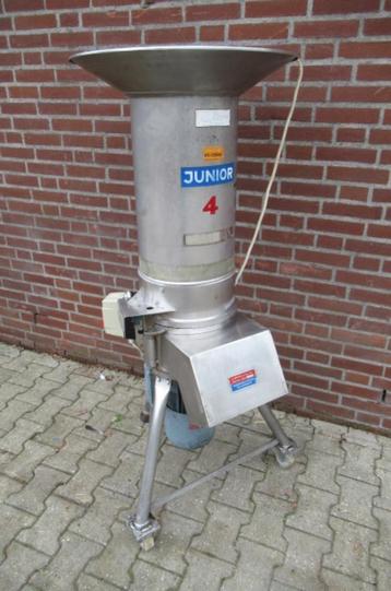 03500 Smar Junior 4 Hamermolen.BROOD VERKLEINER Gebruikt beschikbaar voor biedingen