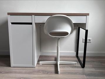 Kinder bureau met draaistoel 