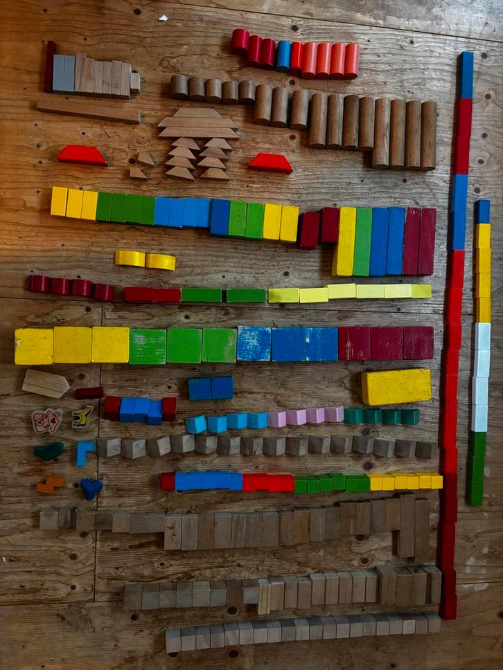 Grote verzameling houten blokken - 265 stuks, Kinderen en Baby's, Speelgoed | Bouwstenen, Gebruikt, Overige merken, Ophalen