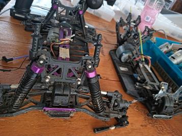 diverse onderdelen  beschikbaar voor biedingen