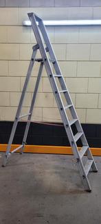 Trap 8 Treden trapladder huishoudtrap 8treden, Doe-het-zelf en Verbouw, Ladders en Trappen, Ophalen, Gebruikt, Trap, Opvouwbaar of Inschuifbaar