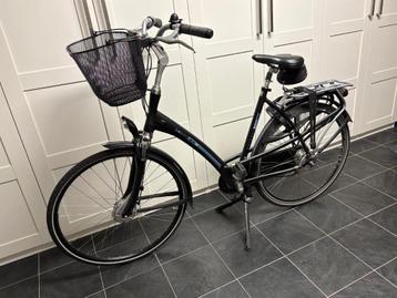 Batavus mambo 57cm frame 7 versnelling NIEUWSTAAT €449,- beschikbaar voor biedingen